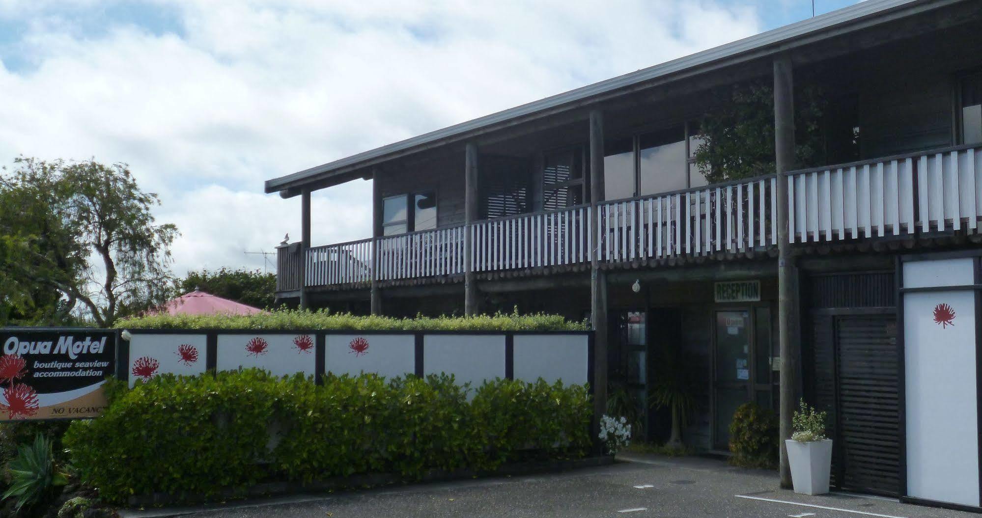 Opua Boutique Seaview Motel Exterior photo